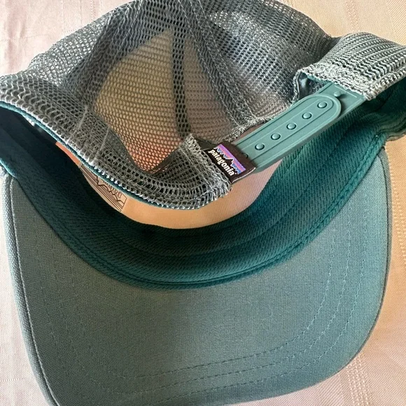 Patagonia Hat Trucker Women’s Blue Mountain Lines Foam Mesh Adjustable SnapBack - Picture 3 of 4